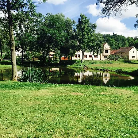 Villa Prazdninovy Dum 12